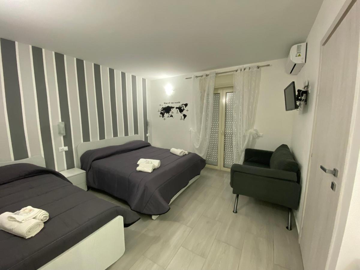In Centro Rooms Vicino Cefalu Self-Chek-In Campofelice Di Roccella Exterior photo