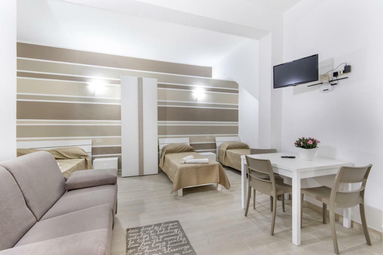In Centro Rooms Vicino Cefalu Self-Chek-In Campofelice Di Roccella Exterior photo