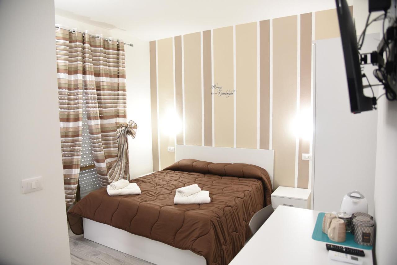 In Centro Rooms Vicino Cefalu Self-Chek-In Campofelice Di Roccella Exterior photo