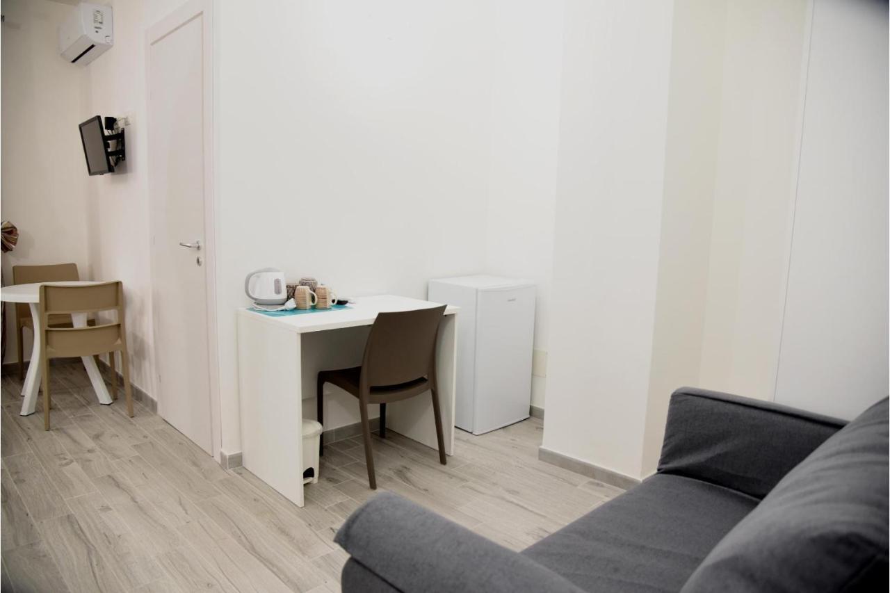 In Centro Rooms Vicino Cefalu Self-Chek-In Campofelice Di Roccella Exterior photo